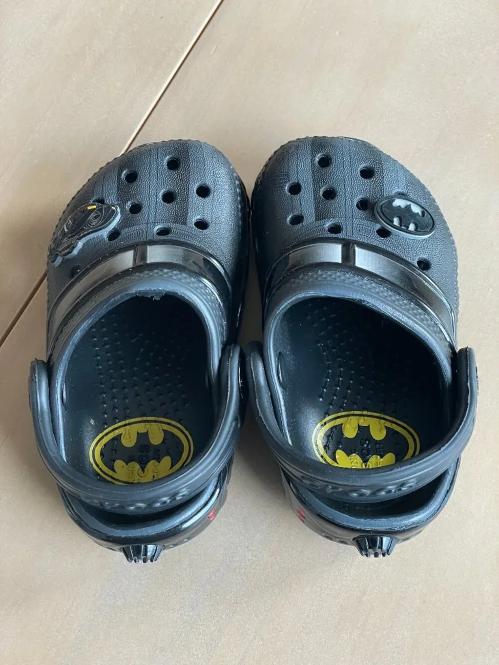 Entire Closet $5! Crocs Batman Batmobile Clogs Black Toddler Size 5